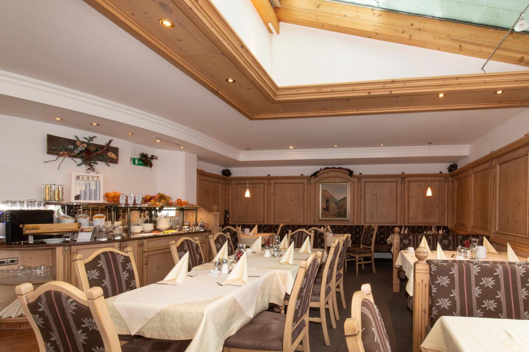 Hotel Garni Monte Bianco Ишгль Экстерьер фото