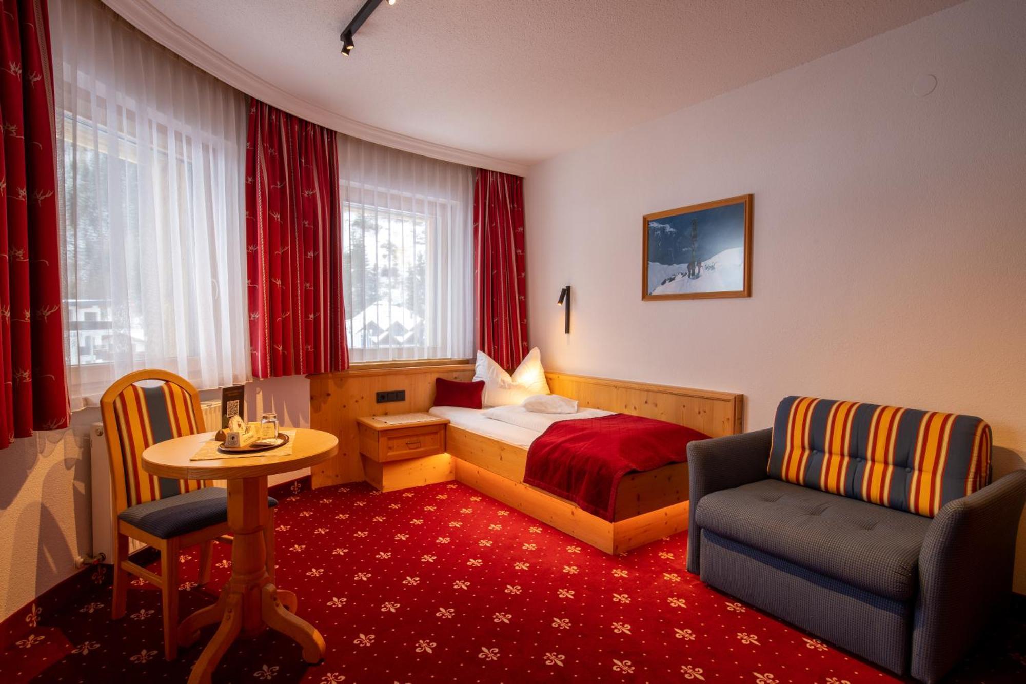 Hotel Garni Monte Bianco Ишгль Экстерьер фото