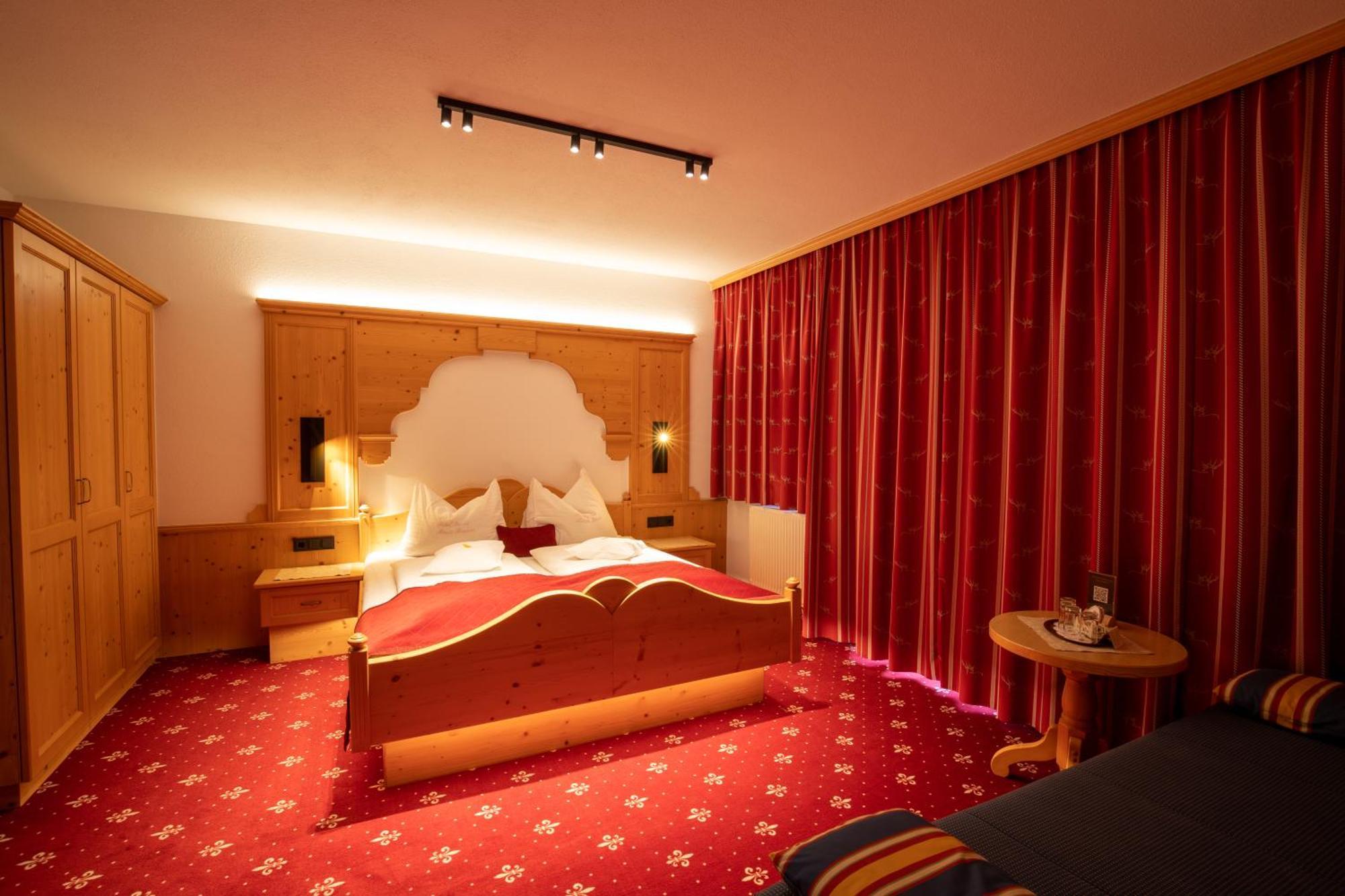 Hotel Garni Monte Bianco Ишгль Экстерьер фото