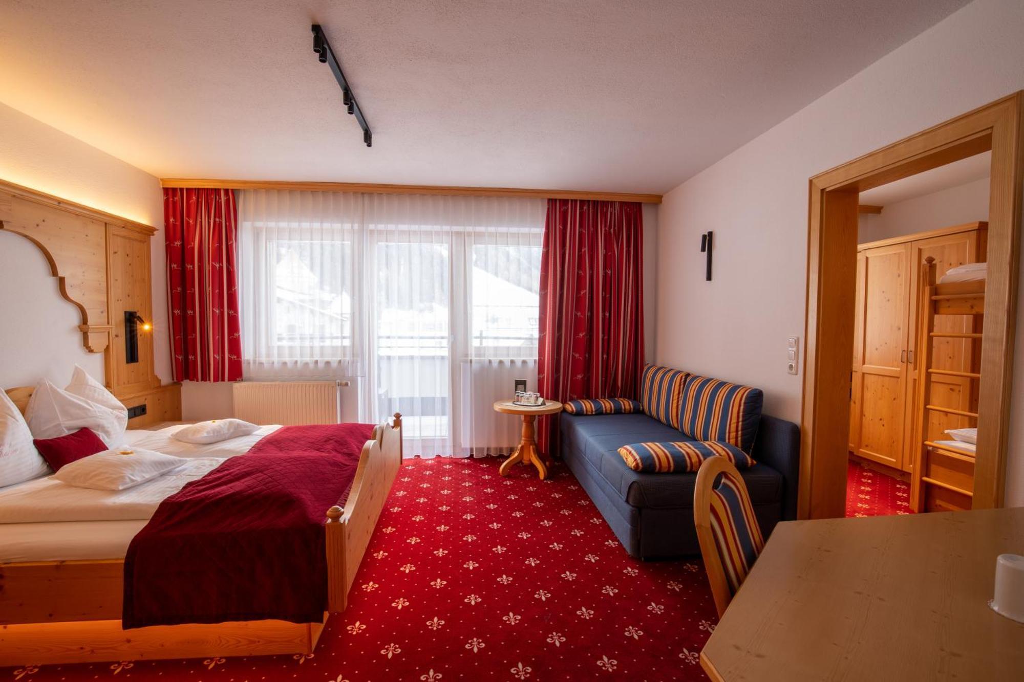 Hotel Garni Monte Bianco Ишгль Экстерьер фото