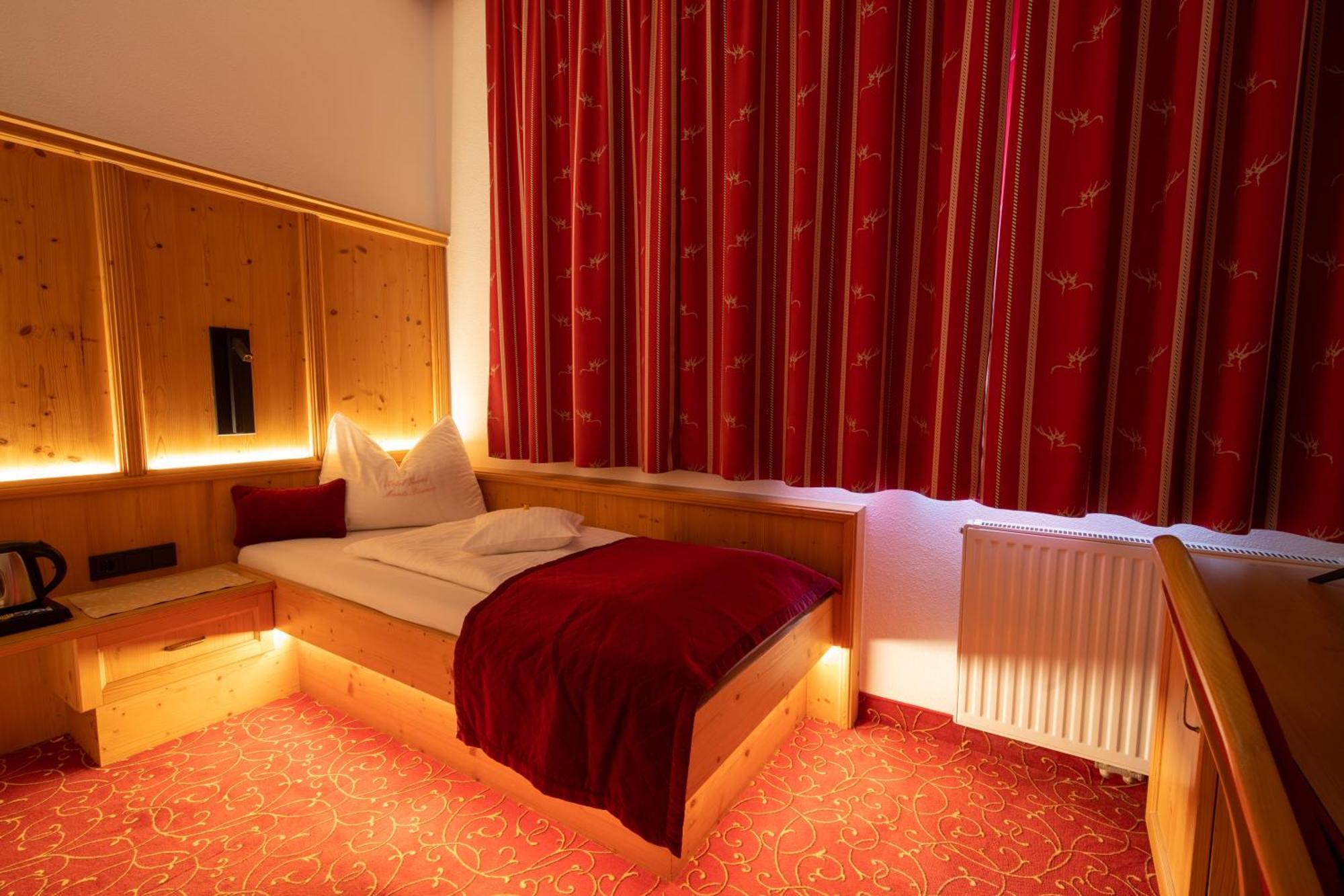 Hotel Garni Monte Bianco Ишгль Экстерьер фото